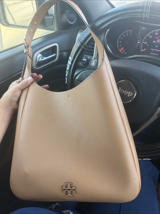Tory Burch Handbags - Tory Burch Beige Pebbled Leather Shoulder Bag